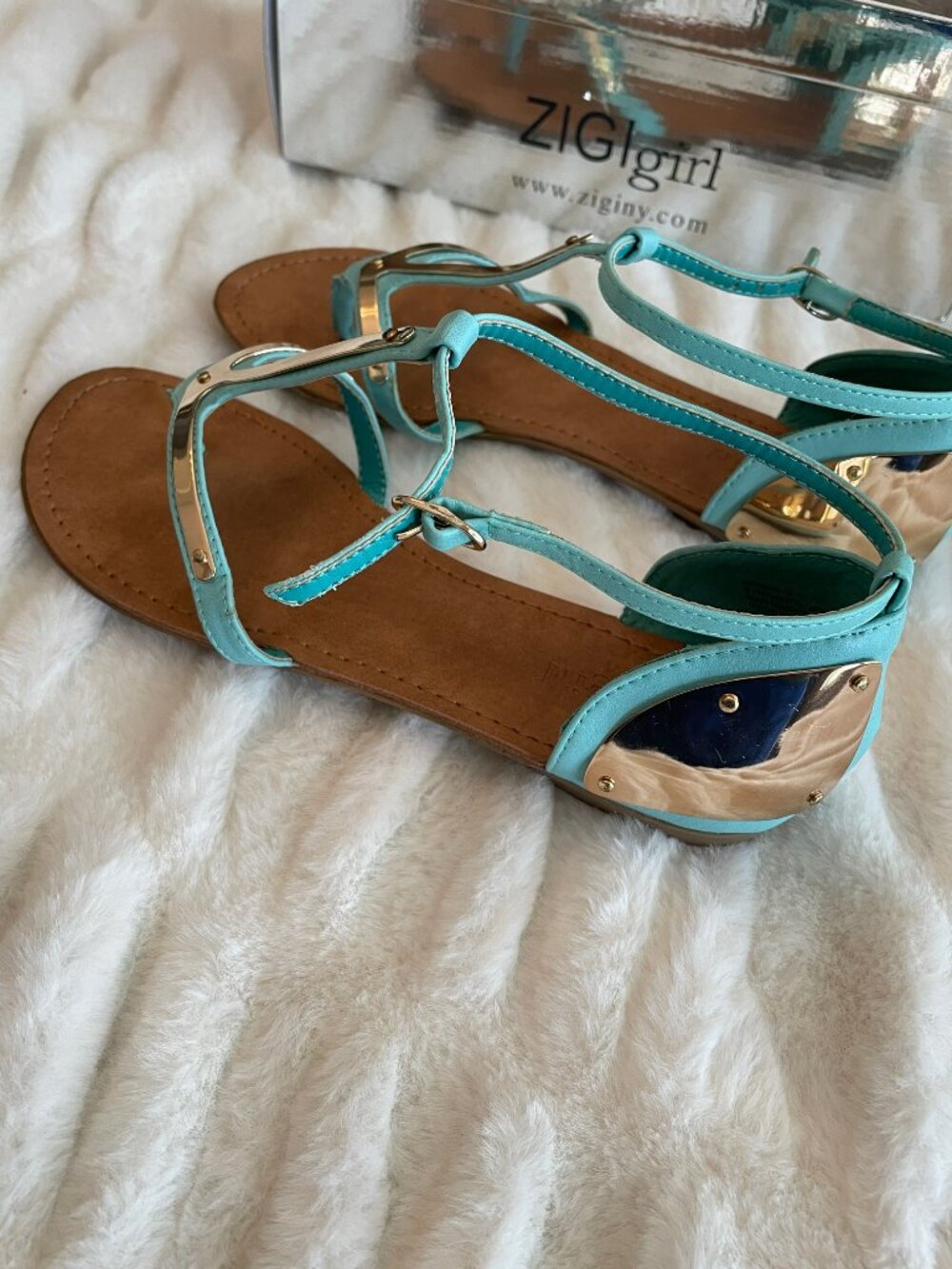 sandal - Picture 3 of 6